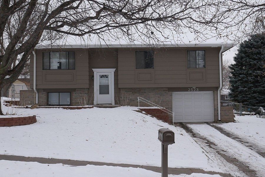 1st image of 2523 N 143rd St