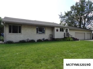 2345 25th St SW, Mason City, IA 50401