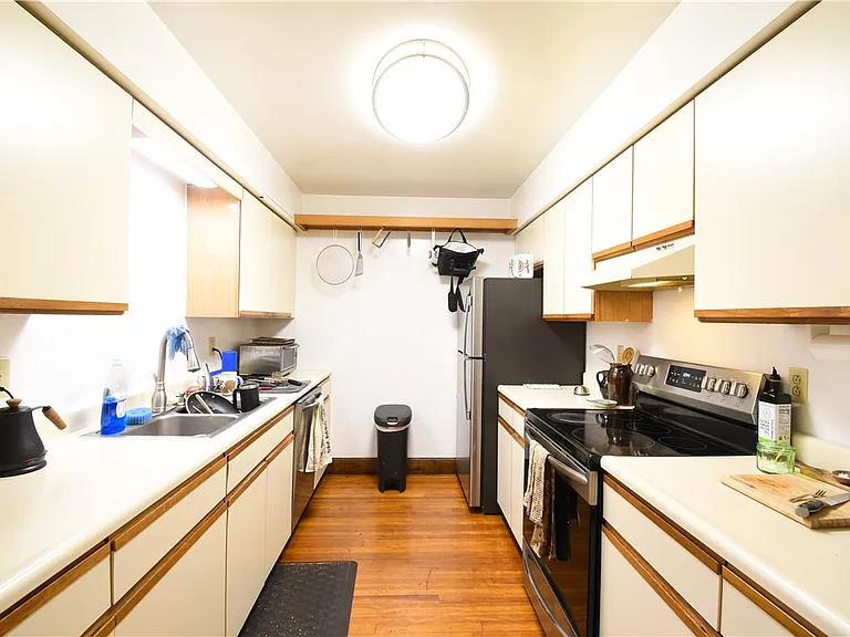 94 Averill Ave #2 — Photo 8