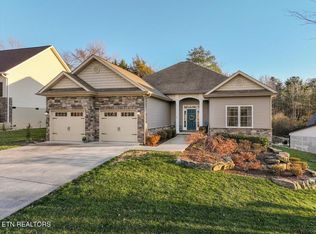 176 Saloli Way, Loudon, TN 37774
