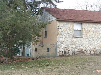 2nd image of 820 Norcross Rd