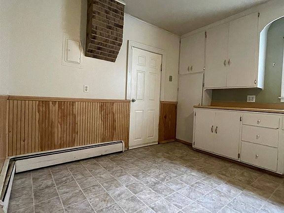 5th image of 913 N Mason St