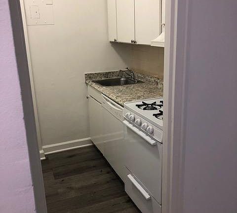 3rd image of 1011 Arlington Blvd #S108