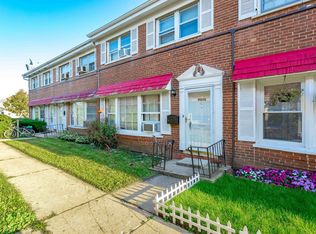 6248 N Hoyne Ave, Chicago, IL 60659
