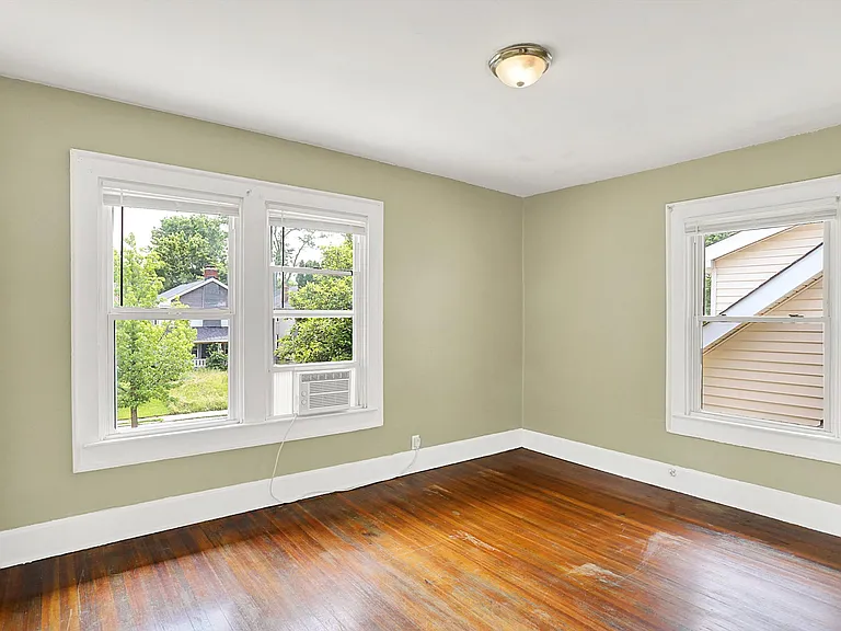 626 N Riley Ave — Photo 21