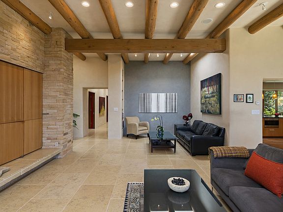 5th image of 85 Camino Amor