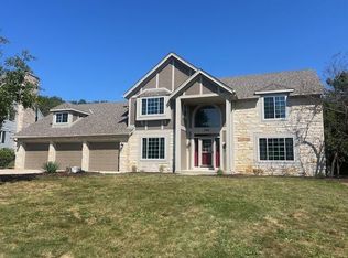 2906 Brendon Way, Waukesha, WI 53188