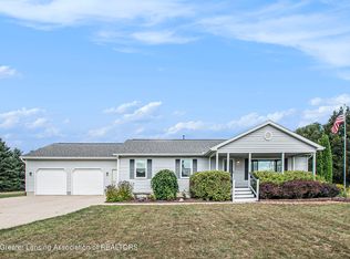 2770 W Kinley Rd, Saint Johns, MI 48879
