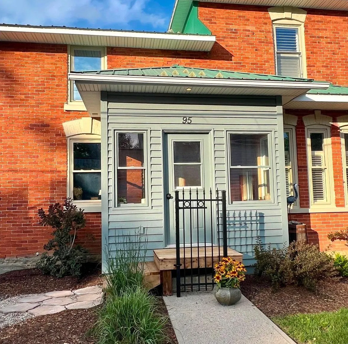 1 bed, $2,350 — Photo 2
