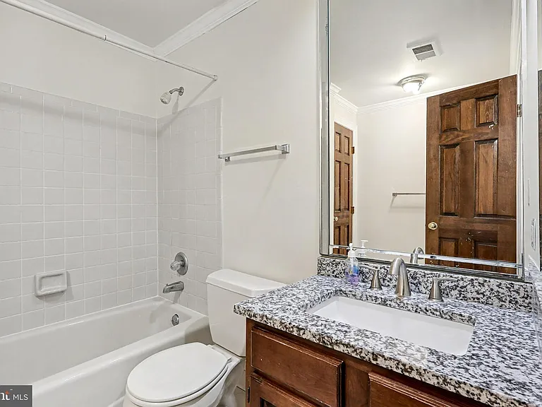 1215 Heritage Hills Dr — Photo 34