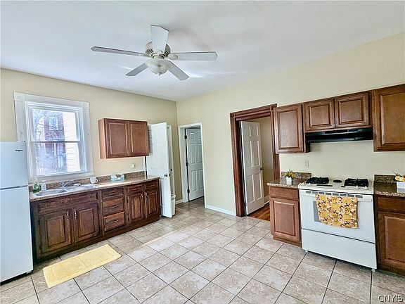 5th image of 807 Noyes St