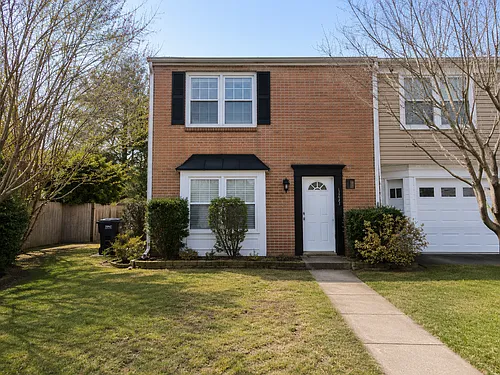 1821 Durham W Photo 1