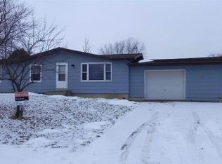 830 Vine St, Baraboo, WI 53913