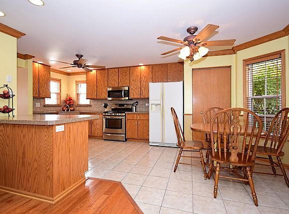 4th image of 1125 Patriot Dr