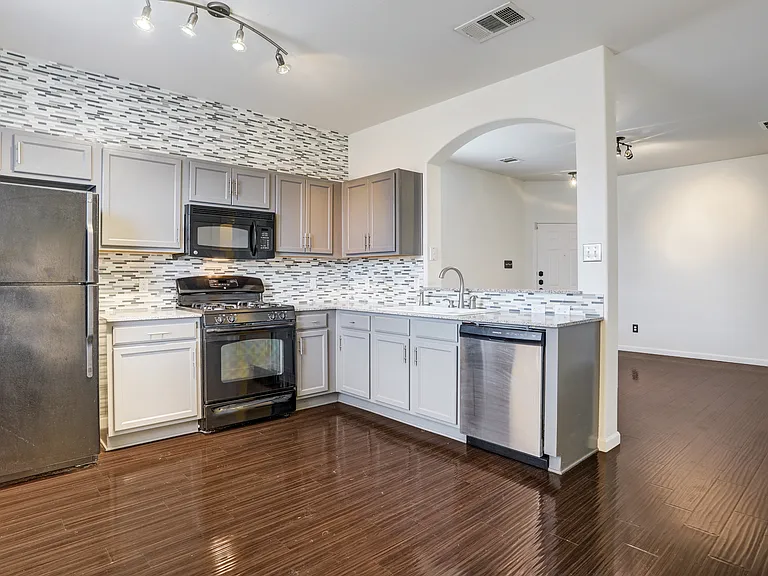 14608 Walt Whitman Trl #B — Photo 5