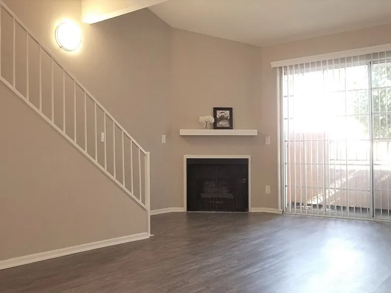 Emerson Townhomes — Photo 8