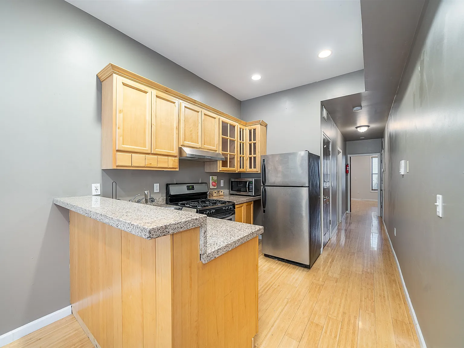 1 bed, 1.0 bath, 559 sqft, $2,250 — Photo 1
