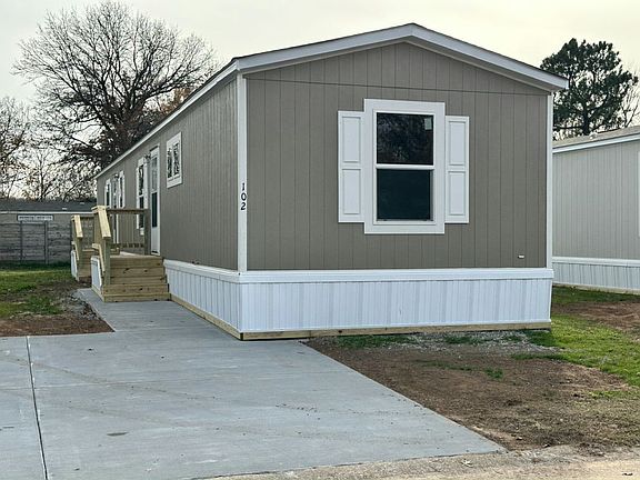 5th image of 4808 S Elwood Ave #102