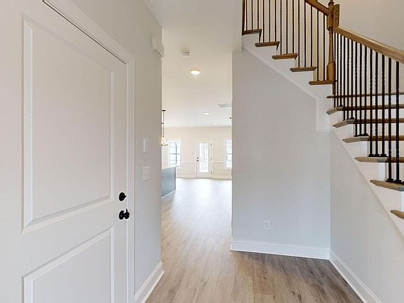 3rd image of 2001 Shoreham Way #D