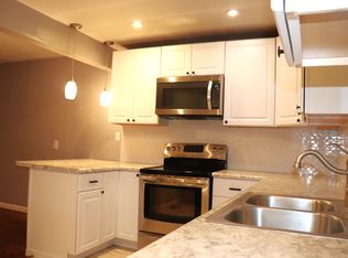 203 Thomas Ter, Edwardsville, IL 62025