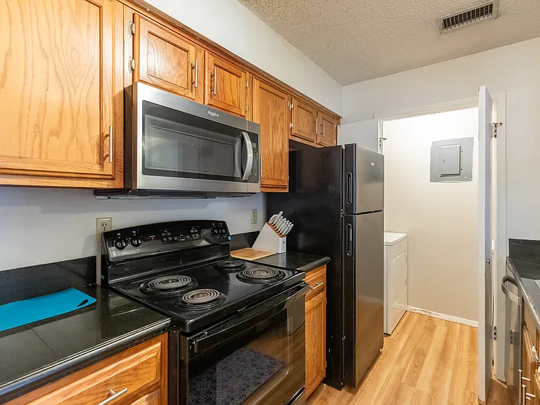 1310 Westheimer Rd #210 — Photo 9