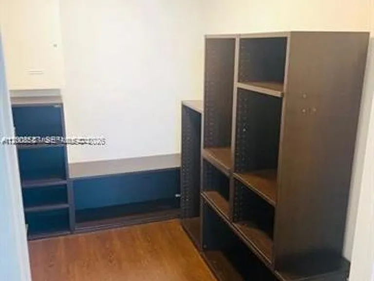 10275 Collins Ave #327 — Photo 14