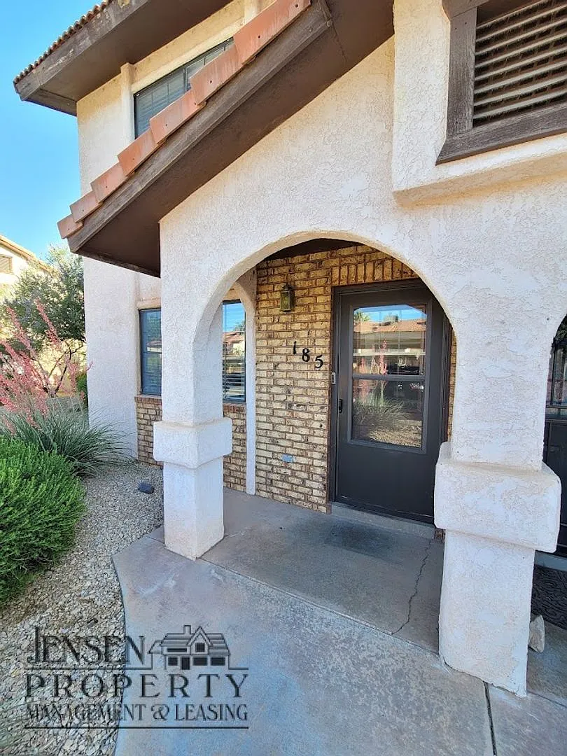 Colorview Town Home — Photo 2