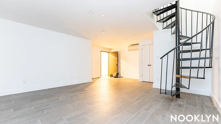 Rented by Nooklyn NYC LLC | media 31