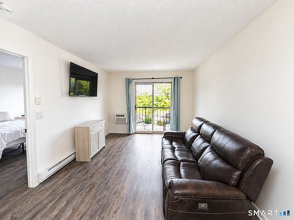 5th image of 115 Short Beach Road #104