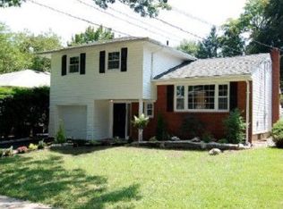 492 Ragland Dr, Roselle Park, NJ 07204