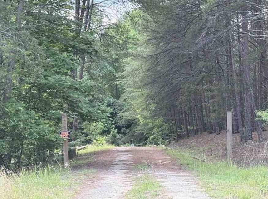 1st image of 525 Hamilton Rd