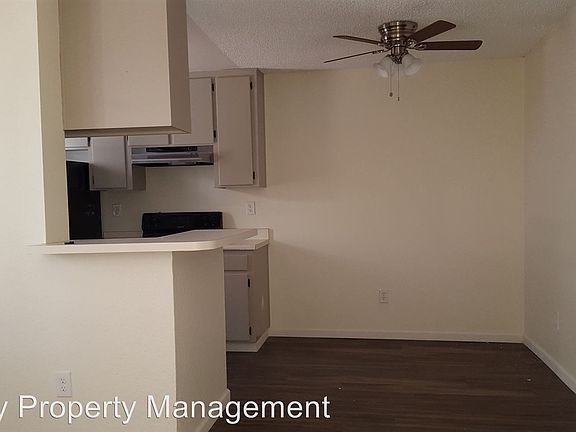 5th image of 4128 Mississippi St APT 03