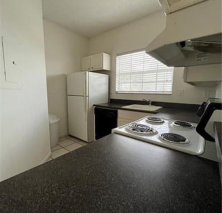 4th image of 1821 NW 96th Ter #5D