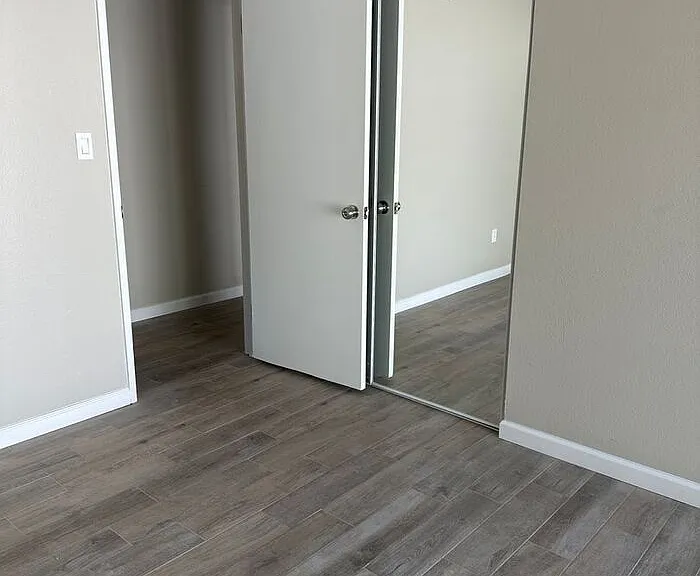 24437 La Glorita Cir — Photo 6