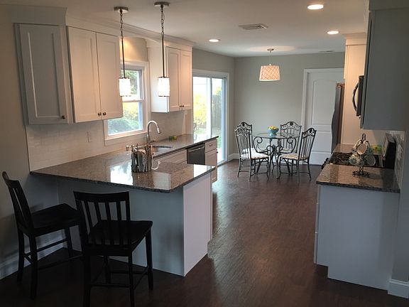 2nd image of 35 Brookfield Ln