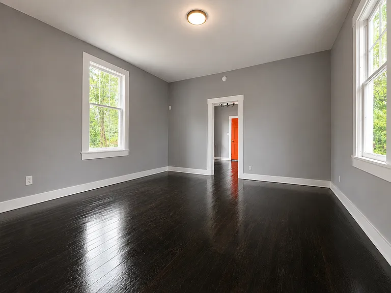 1304-1306 Hercules St — Photo 7