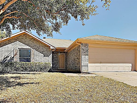 2nd image of 1103 Princeton Pl