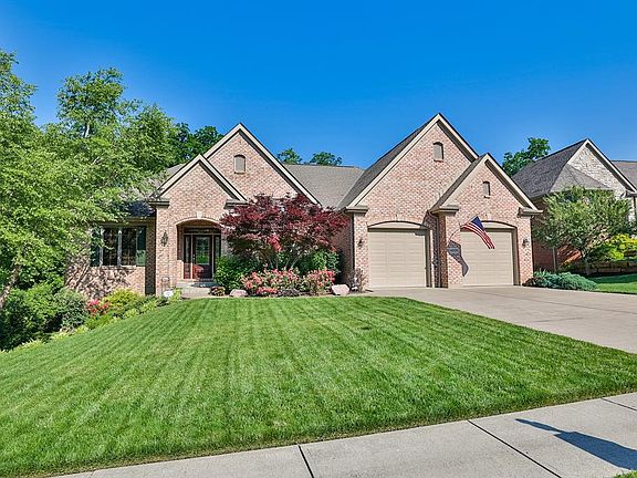 2nd image of 4505 Ravenwood Ct