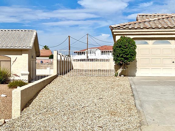 3rd image of 3855 Sloop Dr