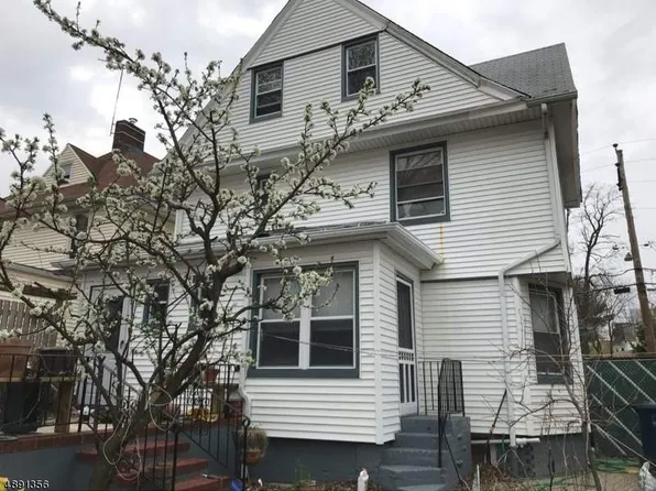 40 Vanderbeck Pl, Hackensack, NJ 07601