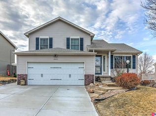 17633 Josephine St, Omaha, NE 68136