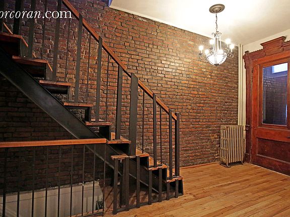 4th image of 497 Macon St #2