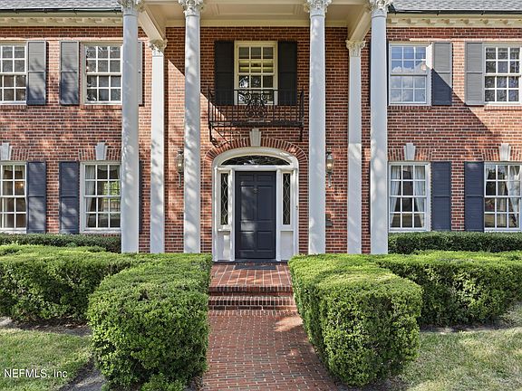 4th image of 959 MAPLE Lane