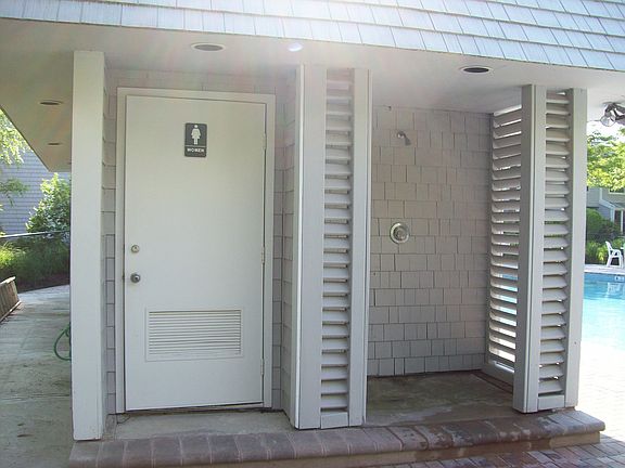 3rd image of 220 Montauk Hwy #67