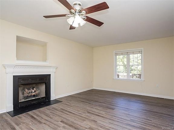 3rd image of 15636 Pypers Pointe Dr