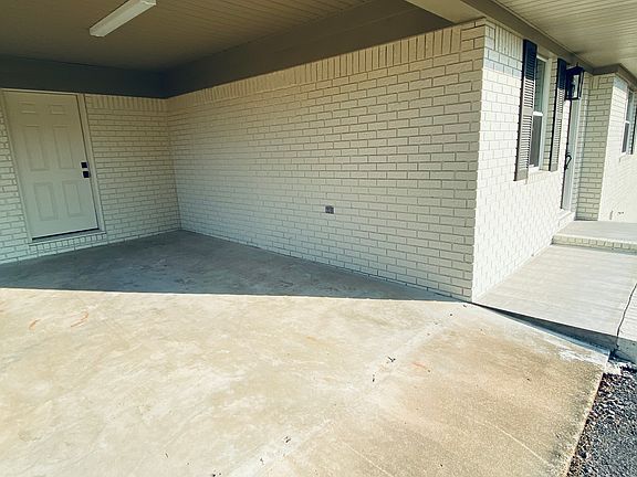 Carport w/vinyl ceiling