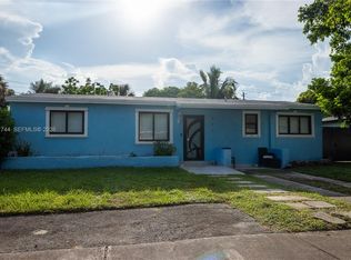 901 NW 33rd Dr, Lauderhill, FL 33311