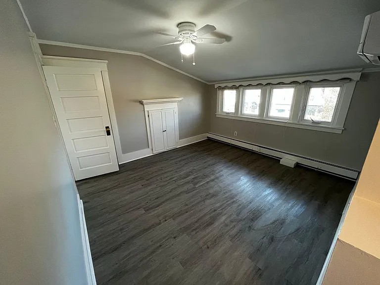 817 N Main St #B — Photo 8