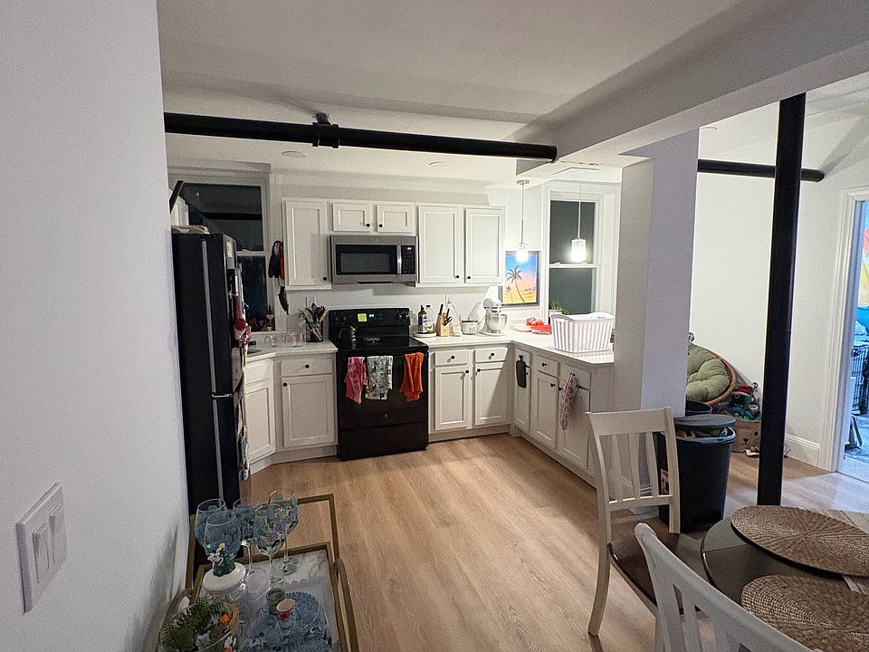 1st image of 110 Brainerd Rd APT B