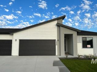 15659 Bateleur Ave, Nampa, ID 83651